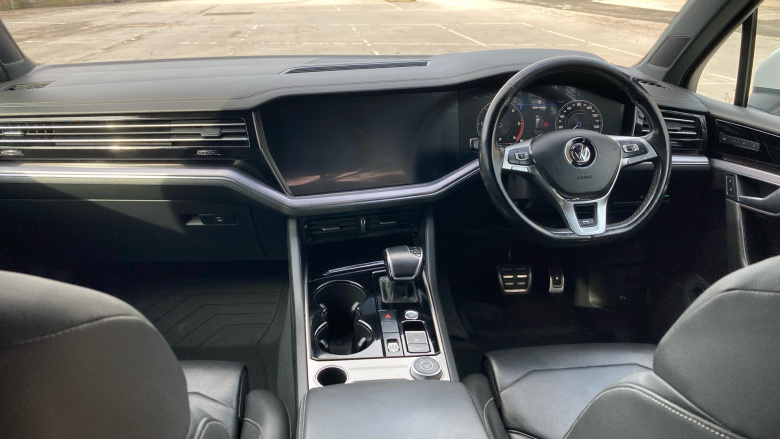 Volkswagen Touareg 3.0 V6 TDI 4Motion R-Line Tech 5dr Tip Auto Diesel Estate